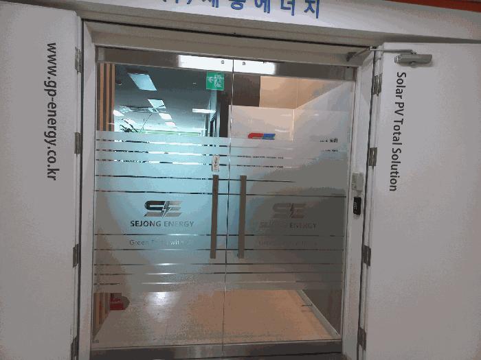 경기도 안양시 동안구 관양동 1802 평촌오비즈타워 24층2412호 법원경매 물건 대표사진