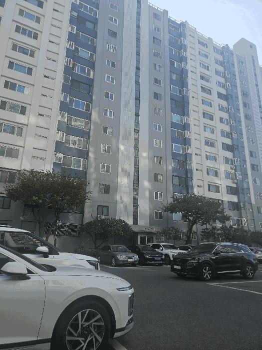 경북 경주시 동천동 702-12 우주로얄맨션 제301동 아파트 사진 2