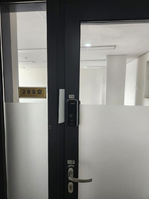 광주 서구 쌍촌동 1385 상무한국아델리움 132동 2층209호 근린상가 경매 물건 사진